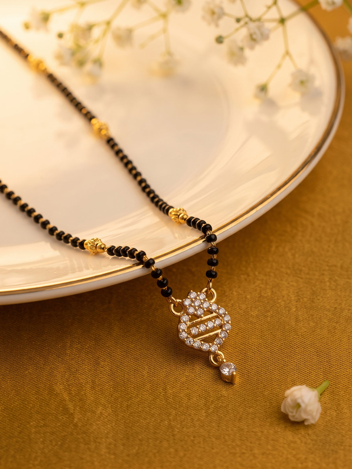 LFariya Jewellery Gold Plated Mangalsutra Product Features Infographic for Women
