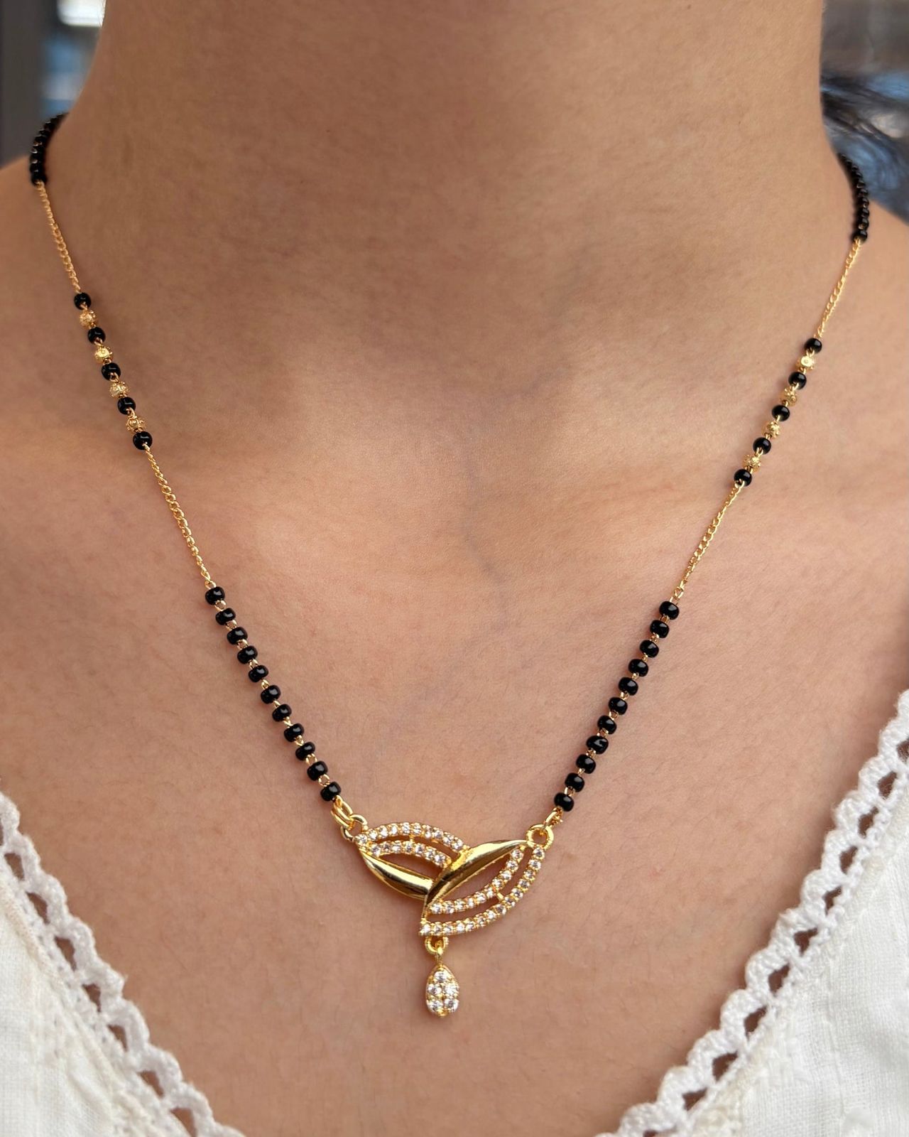 Golden Ribbon Twist Mangalsutra
